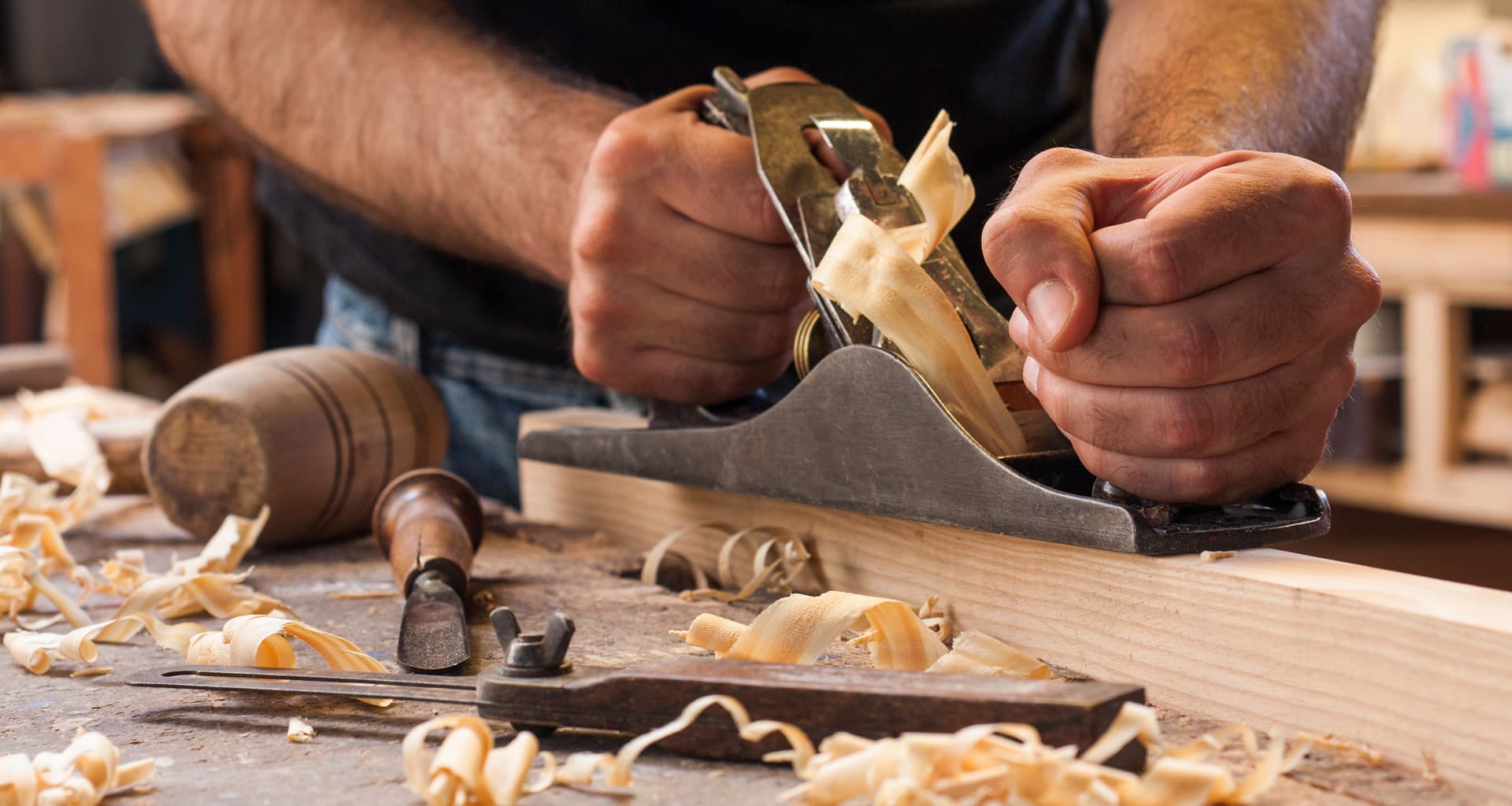 nos-encargamos-de-la-restauracion-de-muebles-y-piezas-de-madera.jpg